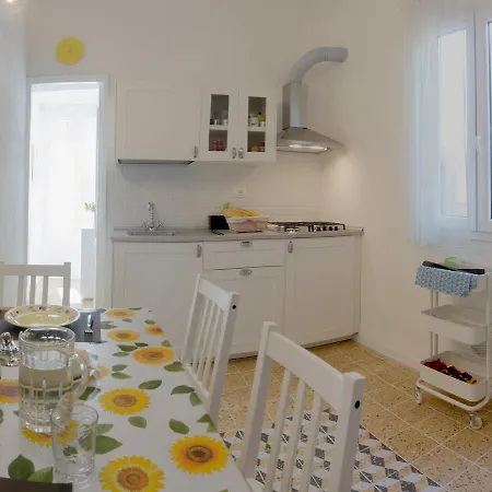 公寓 Gli Ulivi Sul Golfo E Le 5 Terre 斯培西亚